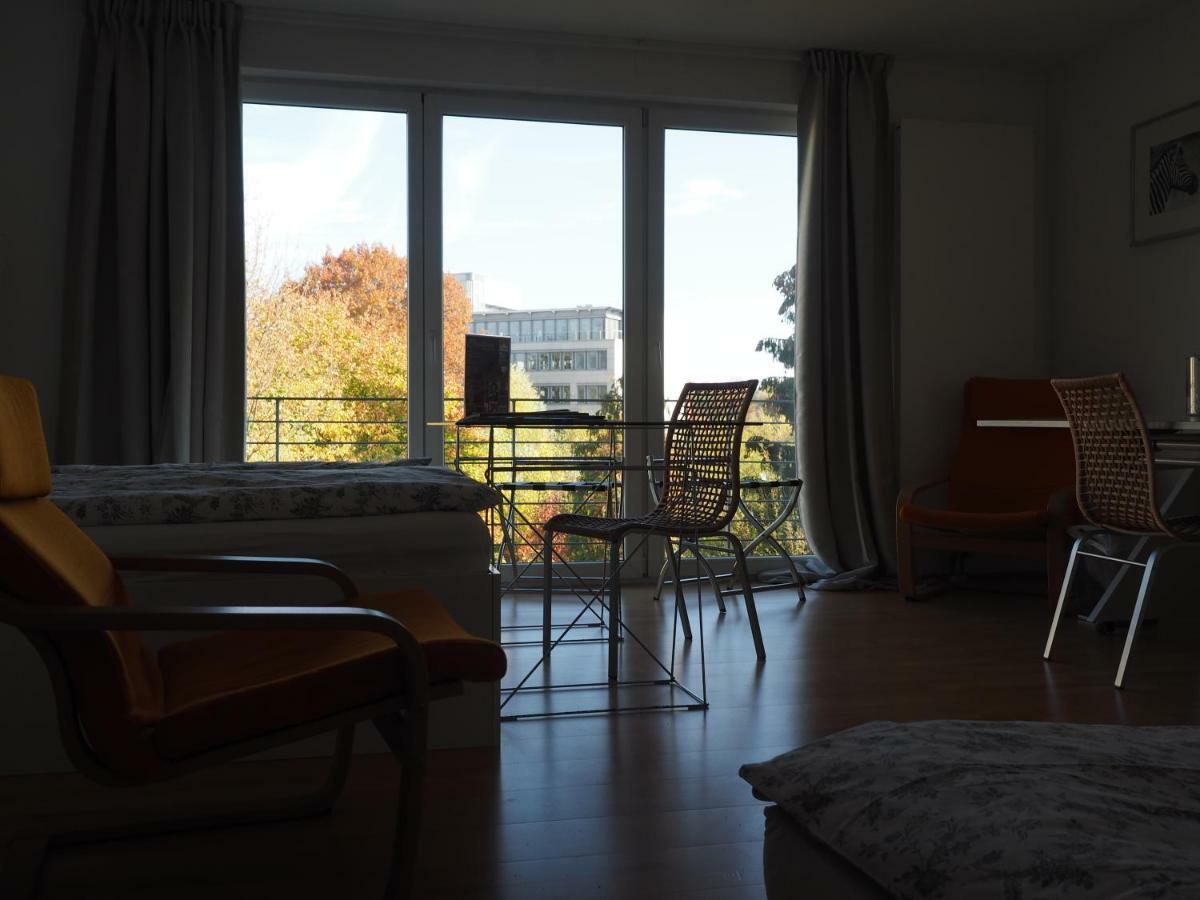 B8 - Just A Private Accommodation Düsseldorf Exteriör bild
